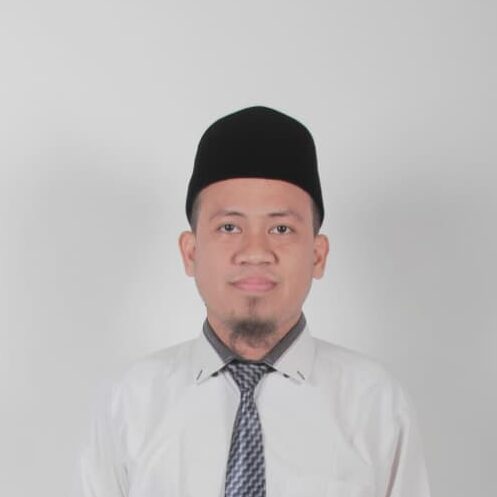 Mitos Feodalisme Pesantren: Membaca Framing Media & Komentar Negatif Netizen Lewat Kacamata Roland Barthes